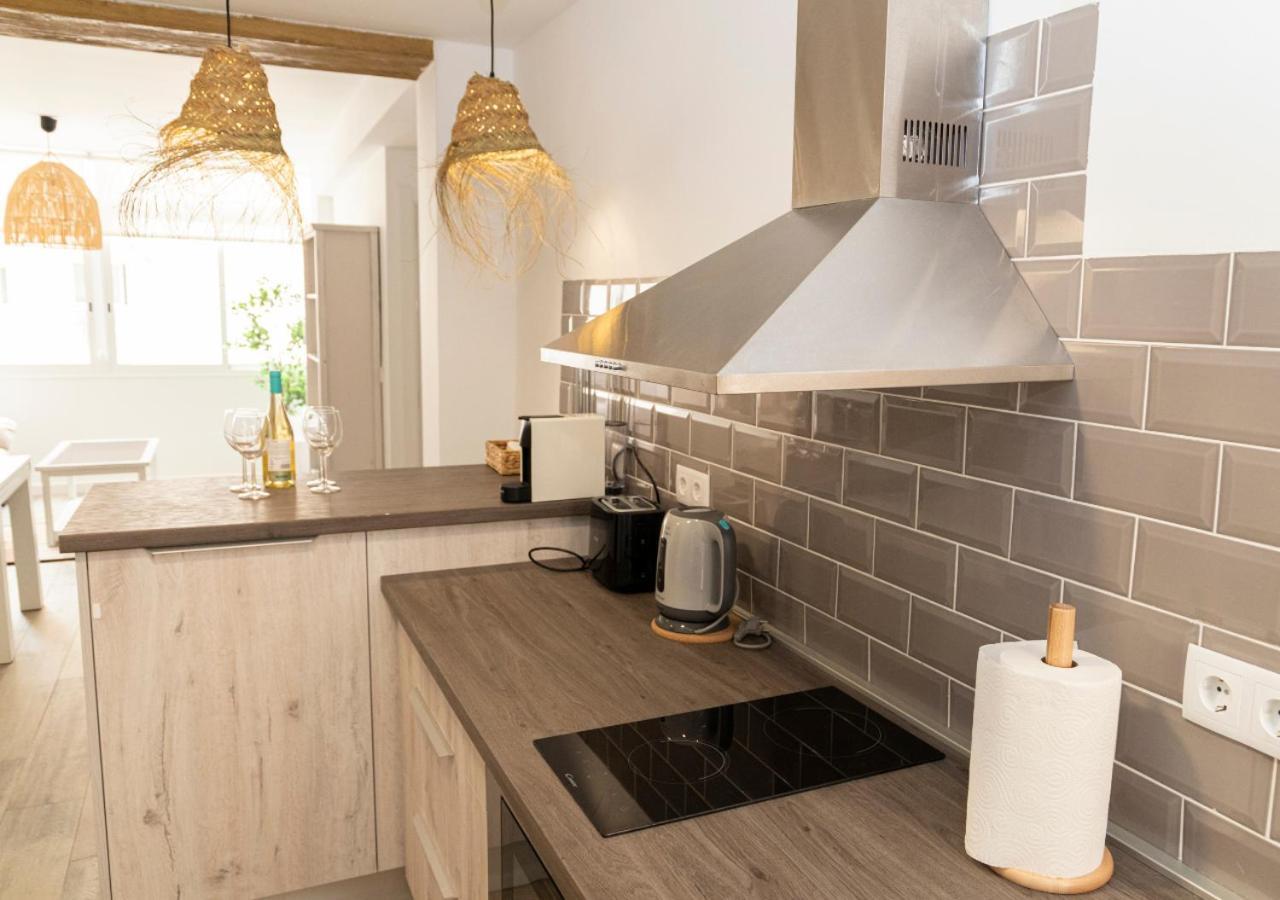 Apartamento Melina Arlu - Barrio Soho マラガ エクステリア 写真